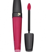 L'Absolu Crème de Mat combines the gentleness of a gloss and the coverage of a lipstick with a deep velvety finish on the lips. Three limited edition shades, ranging from bright red to profound burgundy, will cover every look from day to night. The precise-angled, tapered-tip applicator ensures an even and contoured application. Made in USA.