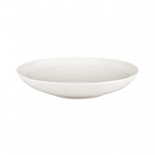 Accented with tonal contrast banding, this bowl is modern and sleek. Urban luxury at its most elemental.