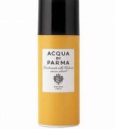 A refreshing spray for the body lightly scented with the warm leather accord of Colonia Intensa. 5 oz.