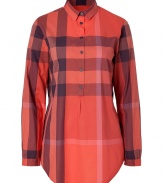 Effortless and iconic with its oversized check, Burberry Brits classic cotton button-down lends a characteristic cool edge to every outfit - Small pointed collar, long sleeves, buttoned cuffs, button-down front, shirttail hemline - Straight silhouette - Wear with everything from jeans and flats to pencil skirts and heels