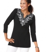 This chic tunic from Karen Scott lends a world-traveled look to casual days.