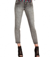 Jolt designs the ideal jeans for girls who just want to have fun: a cropped leopard print skinny pair that makes a huge style statement!