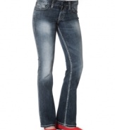 Fading and bold topstitching on this pair of Silver Jeans bootcut denims create unforgettable style! Pair it with a bright color shoe for added drama.