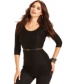 An attached chain-link belt adds a dose of glam to this GUESS tunic sweater -- perfect for a stylish casual look!