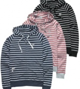 Casually cool. Stripes add some distinctive style to this hoodie from LRG