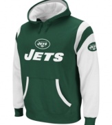 Wind down after the big game just like your favorite quarterbacks do in this super soft fleece sweatshirt sporting the team colors of the New York Jets.