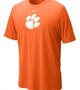 Keep team spirit rolling with this Clemson Tigers NCAA t-shirt from Nike.