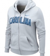 Spread the spirit and cheer on your favorite team with this NCAA North Carolina Tar Heels hoodie from Nike.