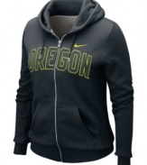 Spread the spirit and cheer on your favorite team with this NCAA Oregon Ducks hoodie from Nike.