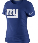 Team player. Show support for your favorite football team in this New York Giants NFL t-shirt from Nike.