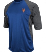 At home or on the road, show your true colors and support your favorite team with this color-blocked MLB New York Mets shirt from Majestic.