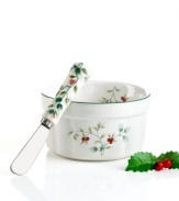 Vibrant red berries and winding holly leaves create a beautiful backdrop for your favorite relish or dip. The Winterberry cheese tray with a coordinating knife from Pfaltzgraff's holiday collection of dinnerware and dishes is a must-have for elegant holiday entertaining.