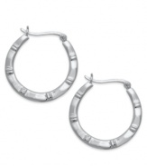 Feeling fashion-forward? Giani Bernini's sterling silver earrings offer a textured pattern for a stylish touch with a bit of an edge. Approximate diameter: 1 inch.