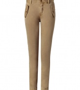 Stylish pants made ​.​.of fine, beige-brown cotton - Trendy chino cut with a slim leg and flap pockets - Casual, trendy, and crazy comfy, just a great alternative to jeans - A style dream, wear these pants in the office with a chic blouse, blazer and pumps - and for leisure with a cashmere pullover and ballerinas or boots