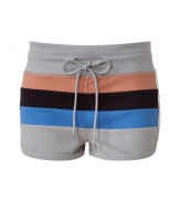 Work a cool colorblock into your casual-chic staples with Marc by Marc Jacobs bold striped shorts - Drawstring waistline, bold striped front, contrast striped sides - Form-fitting - Wear with an oversized pullover and retro sneakers