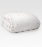 Plush, cozy goose down encased in a finespun cotton sateen cover, fur the ultimate in luxury and warmth.Baffled constructionGoose down fillCotton sateen coverMachine washMade in USA