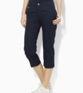 Signature stretch cotton, these Lauren by Ralph Lauren pants feature a straight, cropped silhouette for a season after season style.