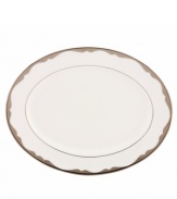 Take a shine to the Trimble Place platter. Modern bone china hit by a wave of platinum embodies the unfussy yet undeniable elegance of kate spade.