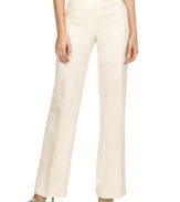 With sleek style and a beautiful linen blend, these Calvin Klein pants are perfect for spring. Easily pairs with other pieces in Calvin Klein's collection of suiting separates.