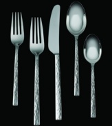 The rustic simplicity of hammered metal is taken to new heights of chic style with this flatware collection from Vera Wang. The Hammered place settings provide the perfect pattern for both casual or luxurious occasions.