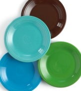 Perhaps the name Fiesta was chosen in 1936 because the famous collection comes in nine festive colors. The collection's solid colors all coordinate with one another, so feel free to mix and match dinner plates. After all, what's a fiesta without mixing it up a bit?