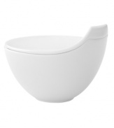 Give any meal a graceful air with this versatile and stylish covered sugar bowl. Customize your own table arrangement with other pieces from the sleek Urban Nature collection from Villeroy & Boch.