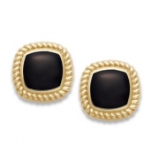 The perfect combination of color. Bold onyx gemstones (8 mm) stand out against a 14k gold setting with rope edges. Approximate diameter: 1/3 inch.