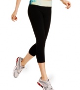 Sleek cropped leggings are workout essentials, from Ideology. They're perfect for yoga, the gym or jogging!