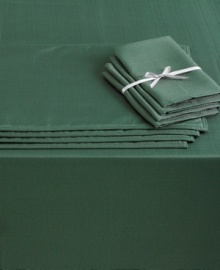 All together now. This clever and incredibly versatile Westin table in a bag set includes a tablecloth, napkins and placemats for up to eight guests. A hunter-green hue and subtle texture add to its timeless appeal. (Clearance)