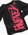 Reinvent his skater looks with this long-sleeve graphic tee from Hurley.