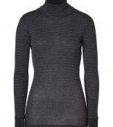 Effortlessly feminine, this super soft striped cotton-cashmere turtleneck from Majestic is a new-season must-have basic - Turtleneck, long sleeves - Form-fitting - Pair with skinny jeans and edgy biker boots