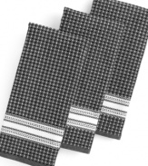 Throw in this towel & simplify the way your kitchen works. Made from a 100% cotton waffle weave, this stylish set adds a dash of color and a dose of versatility. Highly absorbent and durable, each towel is on the ready to tackle spills, messes and whatever comes the way of your busy kitchen!