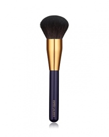 Essential for any powder foundation, this brush is engineered to provide fuller coverage and a more polished look than the Powder Brush. Ideal for use with Estée Lauder Nutritious Vita-Mineral Loose Powder and Double Wear Powder Makeup.