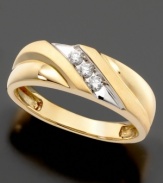 Glorious grooves add unique elegance to this beautiful ring featuring round-cut diamonds (1/6 ct. t.w.) set in 14k gold.