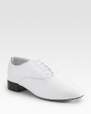 Classic leather oxford styling with a sleek, feminine silhouette. Stacked heel, ¾ (20mm) Lace-up front Fine-grained leather Leather sole Made in FranceOUR FIT MODEL RECOMMENDS ordering true size.. 