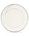 Fluid platinum scrolls glide freely throughout this beautiful fine china bread and butter plate from Noritake. Easy to match with any decor, the fresh and elegant Platinum Wave collection of dinnerware and dishes is a timeless look for fine dining or luxurious everyday meals.