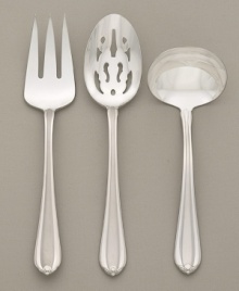 The formal Melon Bud Frosted pattern is a classically simple design embellished with a matte-finished bud detail. Includes a cold meat fork, pierced tablespoon and gravy ladle.