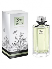 Gracious Tuberose embraces all aspects of the flower's loveliness: its fresh green shoots, dew-sprinkled petals and lingering sillage. The effect is the most gracious aura. The Gracious Tuberose woman boasts a natural poise. She dances through life with a ballerina's elegance and her presence is a joy for those around her.