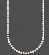 Create an overall look of perfection. Luxurious necklace by Belle de Mer features AAA Akoya cultured pearls (8-8-1/2 mm) set in 14k gold. Approximate length: 24 inches.