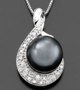 Dance to your own tune. This illuminating pendant features a cultured Tahitian pearl (9mm) and round-cut diamonds (1/10 ct. t.w.) set in 14k white gold. Approximate length: 18 inches. Approximate drop: 3/4 inch.