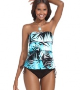 Treat yourself to a tropical getaway with this palm-printed Caribbean Joe tankini top -- ruffled tiers create a feminine, flattering look!