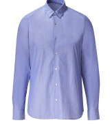 Update your workweek staples with this stylish button-down from Jil Sander - Classic collar, long sleeves, buttoned cuffs, button-down front, shirttail hemline - Slim fit - Pair with jeans, tailored trousers, chinos, or cords