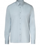 Add maximum style to your workweek look with this classic button down from Hugo - Small spread collar, front button placket, two-button cuffs, slim fit - Style with slim trousers and a blazer or with jeans and a cardigan for a casual yet refined ensemble