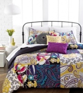 Paisleys, florals and flourishes, oh my! Your sleep space gets a wild new look with this Sunshine Patchwork duvet cover set, featuring an eclectic group of patterns in bright hues for a statement-making look. Pair with our assortment of decorative pillows.