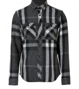 Work an iconic accent into your casual look with Burberry Brits timeless checked wool shirt - Classic collar, long sleeves, buttoned cuffs, button-down front, buttoned flap pockets, shirttail hemline - Modern slim fit - Wear with jeans and boots, or with cardigans and tailored trousers