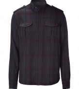 Plaid! The pattern of the season - Stylish shirt in fine cotton - With a stylish plaid in black and burgundy - Modern slim cut with ?paulettes and breast pockets - The sleeves can be pushed up casually - An awesome all-around, all-purpose favorite shirt - Perfect with jeans, corduroys or light pants