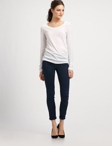 Embrace effortless vibes in these ultra-stretchy skinnies with a supremely soft finish. THE FITRise, about 8½Inseam, about 30THE DETAILSButton closureZip flyFour-pocket styleCotton/polyester/elastaneMachine washMade in USA of imported fabricModel shown is 5'10 (177cm) wearing US size 4.