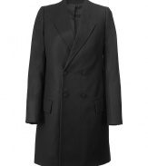 Luxurious coat in black wool - fashionable mens coat look - broad revers, double-breasted - straight cut, classic short coat langth (above the knee) - a smashing coat to impress - suitable for day and night - pairs with respectable office outfits as well hot night-out looks