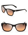 Leave it to Tory Burch to take the classic wayfarer style uptown, with high-fashion gradient lenses in forever-stylish black.