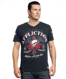 Throwback style that cuts a modern look, this v-neck graphic t-shirt from Affliction has your casual swagger down.